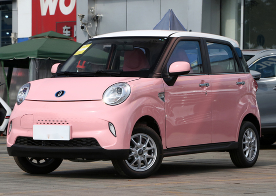 4 Koltuk İleri Elektrikli Araba Menzili 320km 35kW Motor Gücü Maksimum Hız 101km/H
