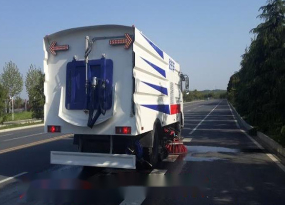 DONGFENG Şasi Kuru Sanitasyon Yol Süpürme Kamyonu Eur V Emisyon
