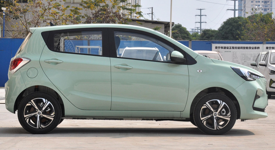 Chang'An Benben E-Star EV Elektrikli Arabalar Hatchback 310km Ev Mini Arabalar