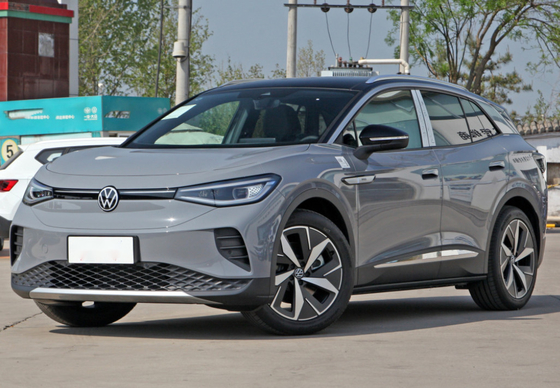 Elektrikli SUV Stokta VW ID4 Crozz Pro 84kwh Pil 5 koltuklu Kompakt SUV Y2022 Sürümü